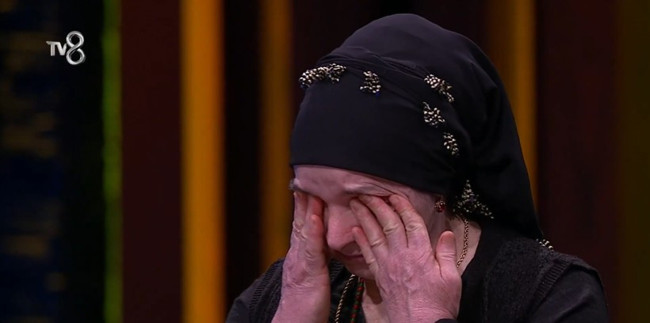 MasterChef'te Emine'nin yüreklere dokunan hikayesi! Mücadelenin yüz bulmuş hali