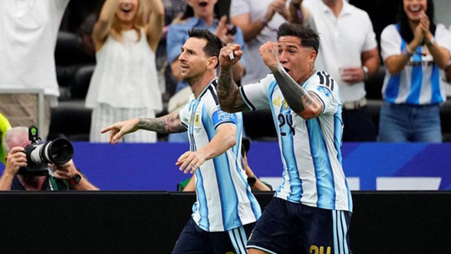 Arjantin, Avusturya'yı rahat geçti! Messi rekor kırdı - Resim : 1