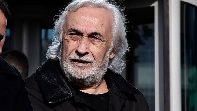 Usta tiyatrocu Müjdat Gezen'e hapis cezası - Resim : 1