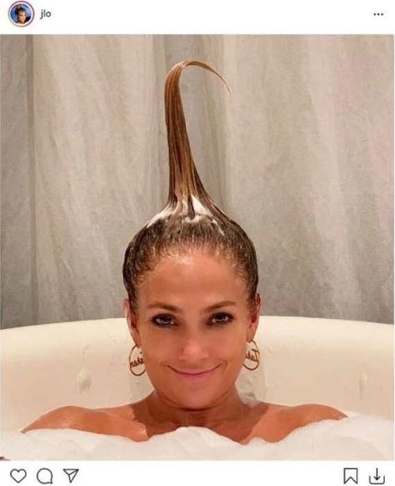 Jennifer Lopez'in küvet pozu olay oldu! - Resim : 1