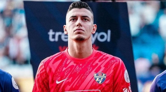 Galatasaray'ı çok istiyor! Fenerbahçe'nin eski yıldızı adım adım Cimbom'a... İmza her an atılabilir! - Resim : 1