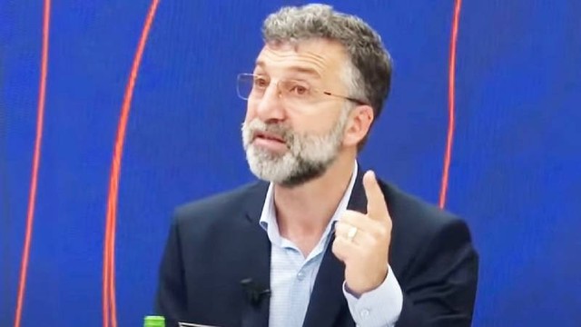 CHP'li Üsküdar Belediyesi’nde çalışan Yeni Akit yazarı Kenan Alpay, görevinden uzaklaştırıldı - Resim : 1