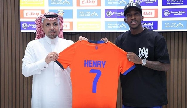 Galatasaray taraftarının sevgilisiydi! Henry Onyekuru Türkiye'ye geri dönüyor - Resim : 1