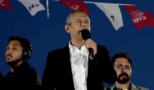 Özgür Özel'den 'asgari ücrete zam' çıkışı! Yüz binlerin önünde seslendi... - Resim : 2