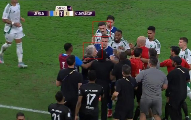 Merih Demiral, Al-Hilal yedek kulübesine daldı! Jorge Jesus araya girdi... - Resim : 1