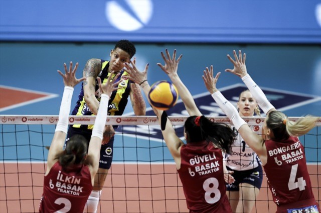 Fenerbahçe Galatasaray'ı devirip finale çıktı! - Resim : 3