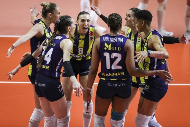 Fenerbahçe Galatasaray'ı devirip finale çıktı! - Resim : 2