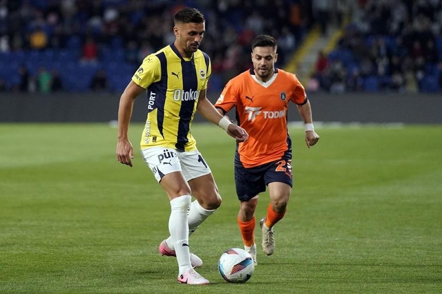 Fenerbahçe Başakşehir'i farklı mağlup etti! Puan farkı 5'e düştü... - Resim : 4