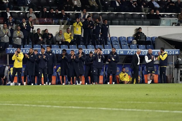 Fenerbahçe Başakşehir'i farklı mağlup etti! Puan farkı 5'e düştü... - Resim : 3