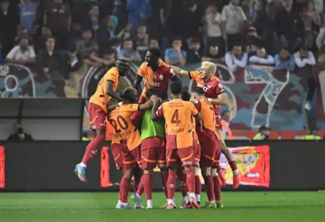 Adım adım şampiyonluğa... Galatasaray Trabzonspor'u da devirdi! - Resim : 1
