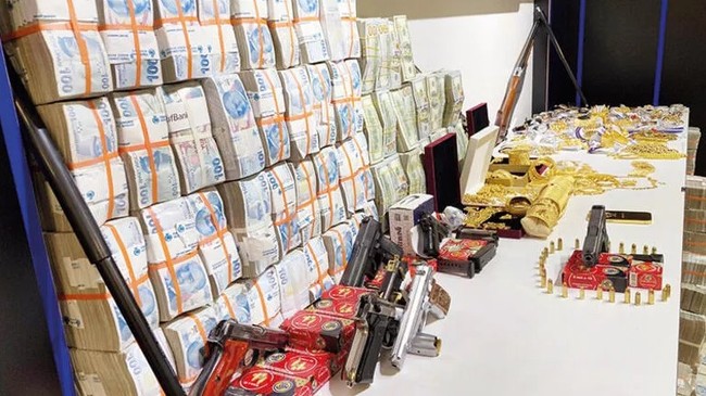 Demir Yumruk tahliyelerine 'rüşvet' incelemesi - Resim : 1