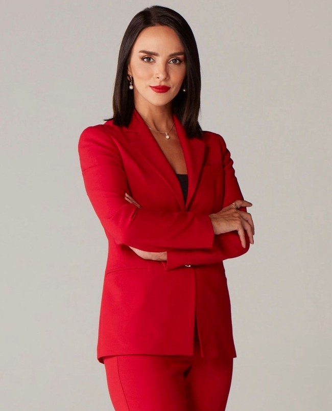 Ünlü sunucunun yeni adresi belli oldu! TV100 ile anlaştı - Resim : 1