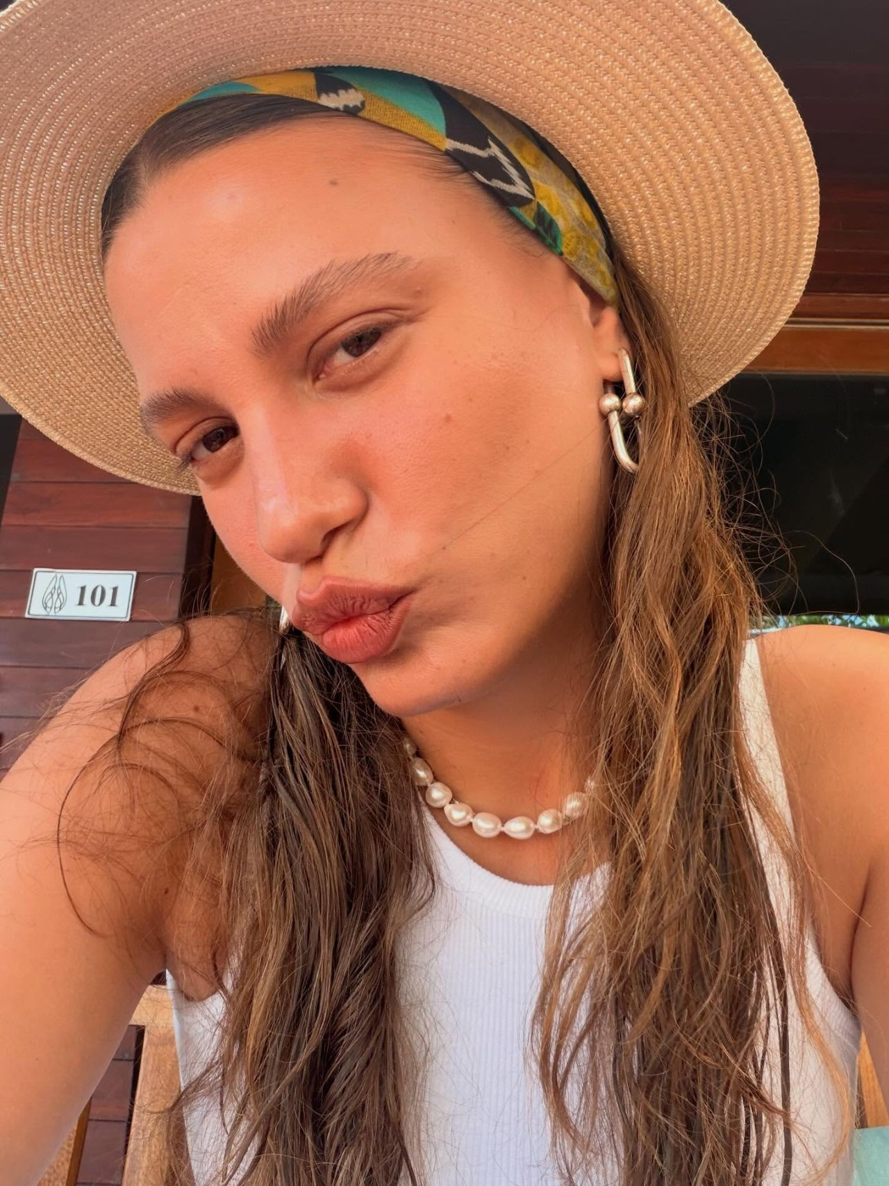 Serenay Sarıkaya'dan nefes kesen tatil paylaşımı! Zebra desenli bikinisiyle sosyal medyayı salladı - Sayfa 9