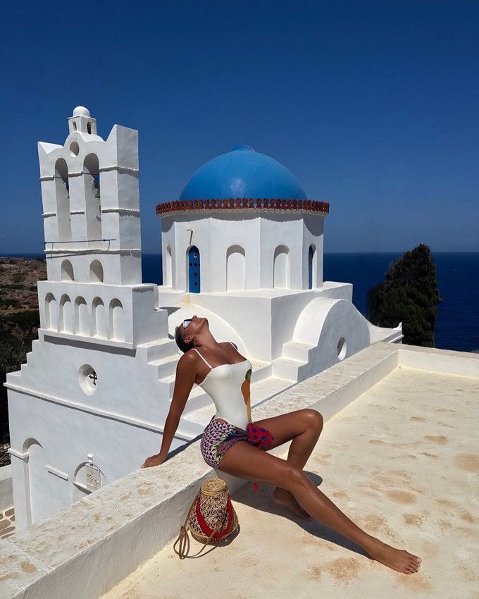 Eda Taşpınar Mikonos’u yaktı geçti! Mini bikini pozlarıyla sosyal medyayı salladı - Sayfa 3