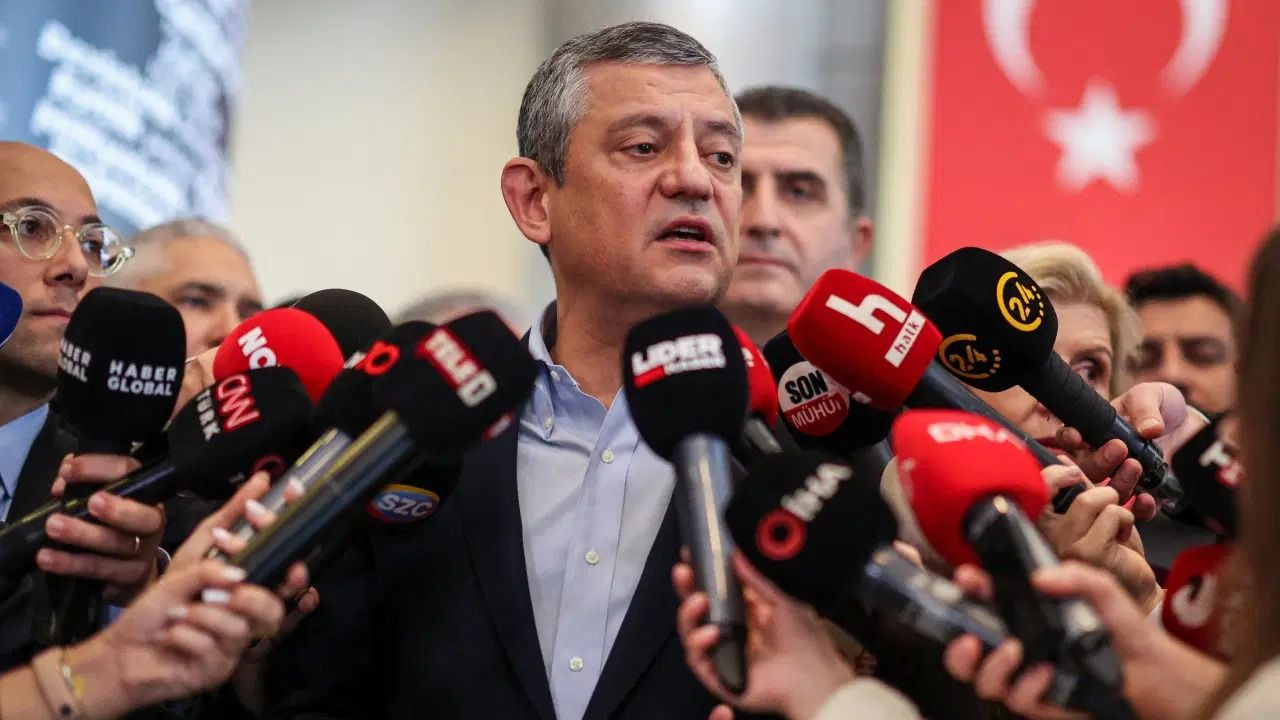 Özgür Özel hakkında bomba iddia: Yeni parti ve toplu istifa için tarih belirlendi… - Sayfa 10