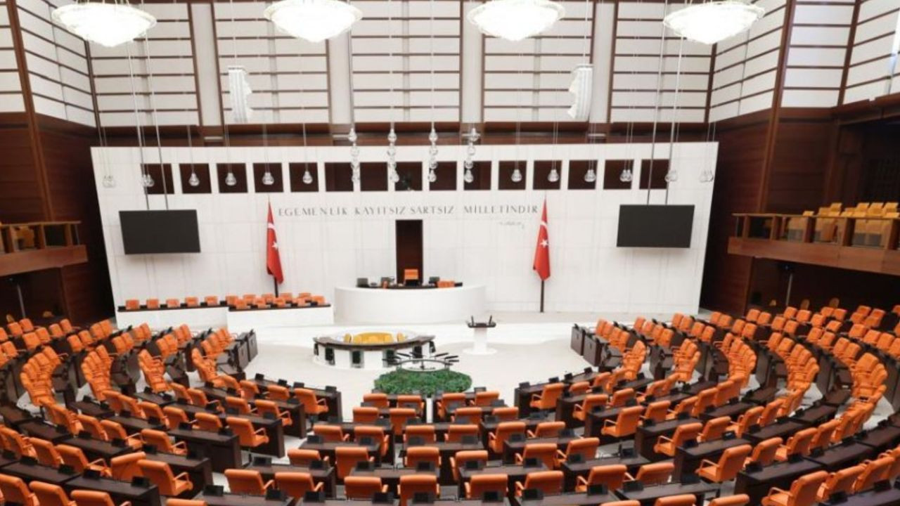 Kemal Kılıçdaroğlu, Özgür Özel'i görevden aldı! İşte yerine getirilen isim… - Sayfa 12