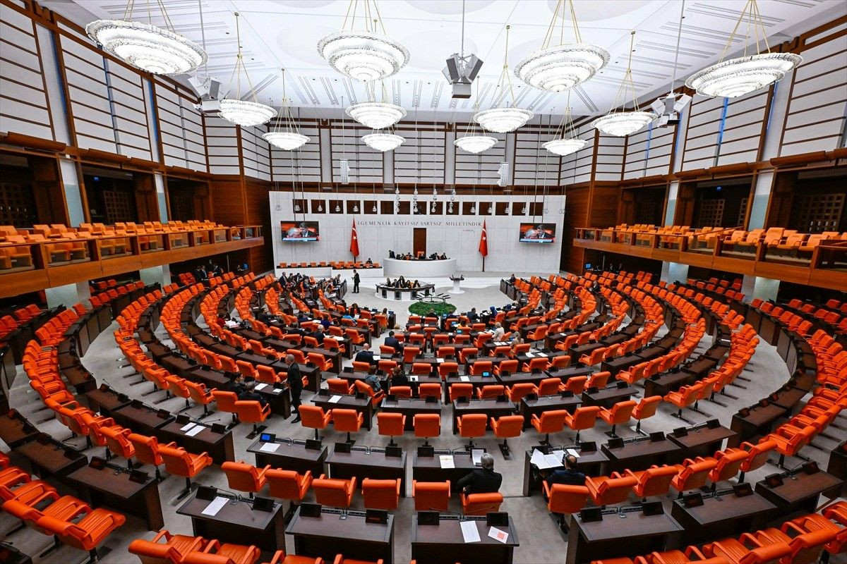 Kemal Kılıçdaroğlu, Özgür Özel'i görevden aldı! İşte yerine getirilen isim… - Sayfa 4